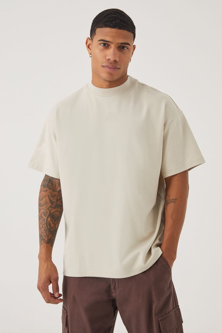 ESSENTIAL SWEATSHIRTS